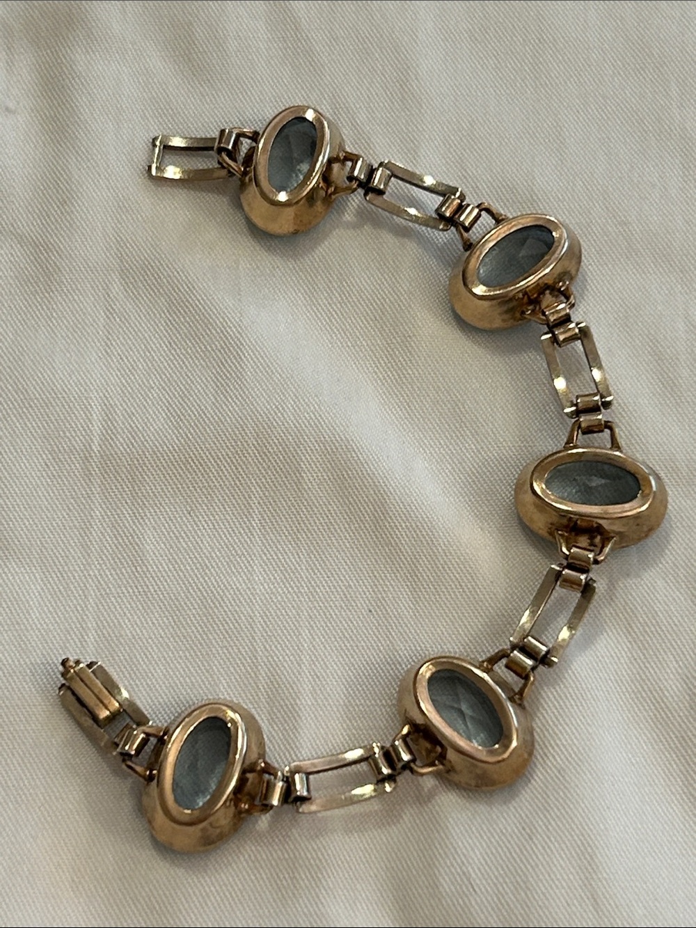 Gold Bracelet with Blue Oval Stones - Picture 4 of 6